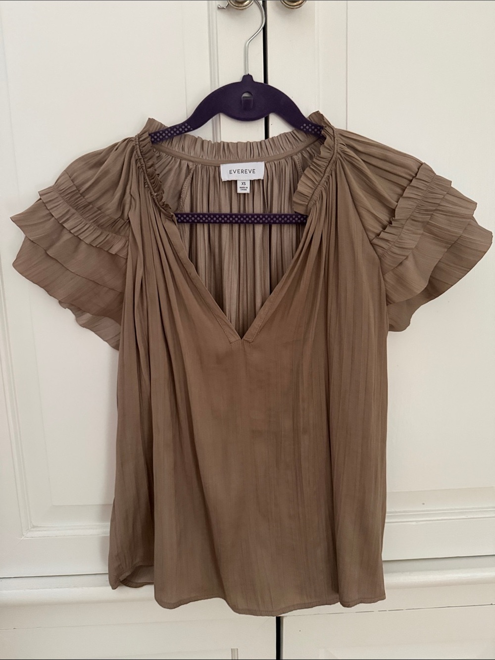 Evereve Taupe Pleated V-Neck Ruffle Sleeve Blouse
